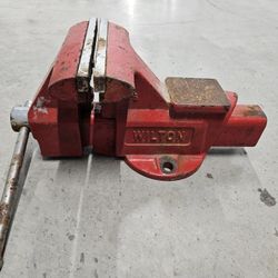 Wilton 3 1/2” Bench Vise