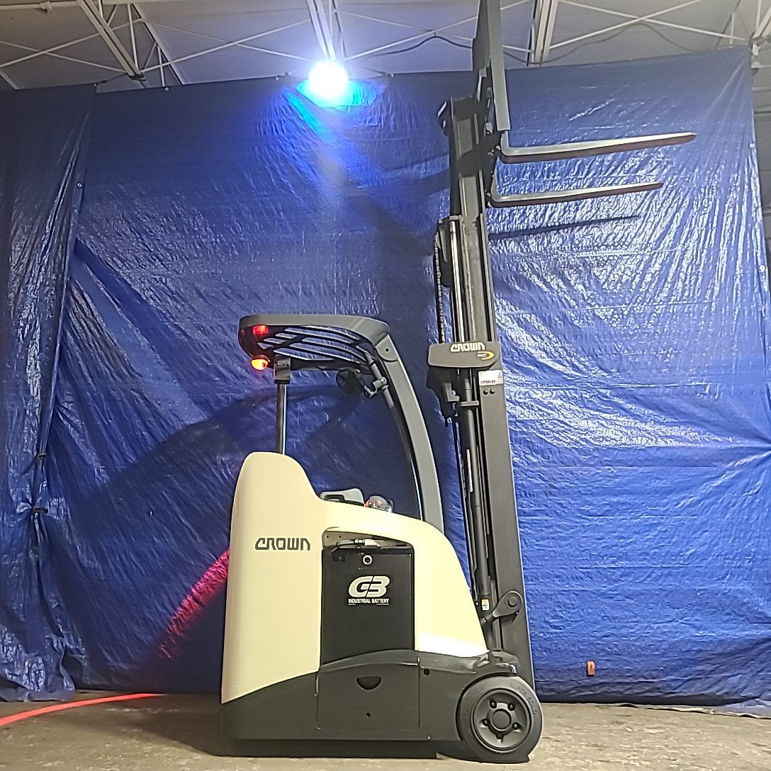 2016 Crown Electric Stand Up Forklift RC5535 30 With New Battery 12