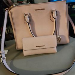 Pink Michael Kors Set