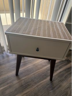 Bed dresser