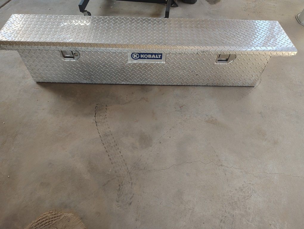 LOW PROFILE TOOL BOX
