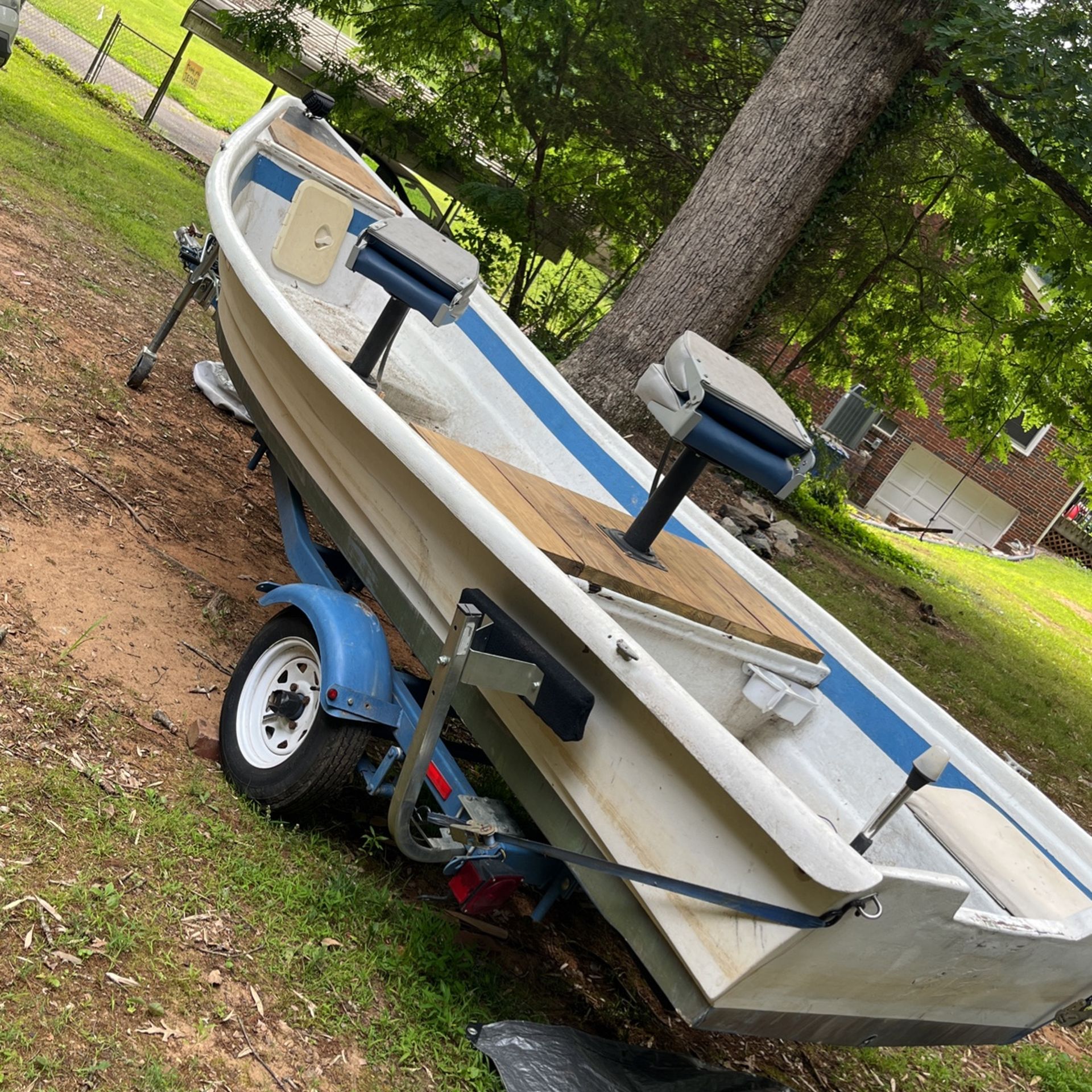 16 Ft Fiberglass Boat