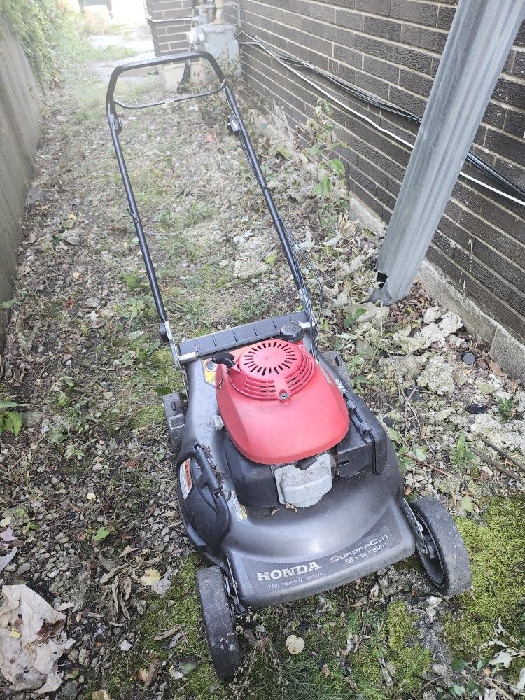 Honda Mower Very Good Condition