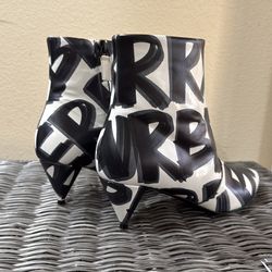 Burberry boots