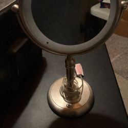 Lighted Vanity Mirror 
