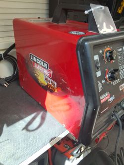 Lincoln electric weld pak 3200hd welder