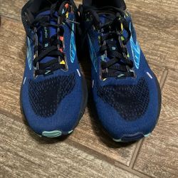 Tenis 7.5 Mujer Brooks 