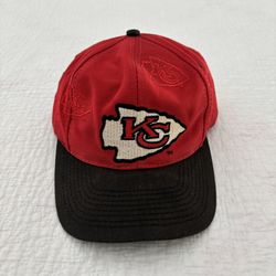 Vintage Kansas City Chiefs Hat Cap Snap Back Mens Red NFL Football Logo 7 90s