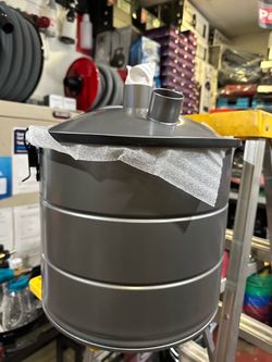 Vacumaid wet pick up collection can only asking $190 (financing available)