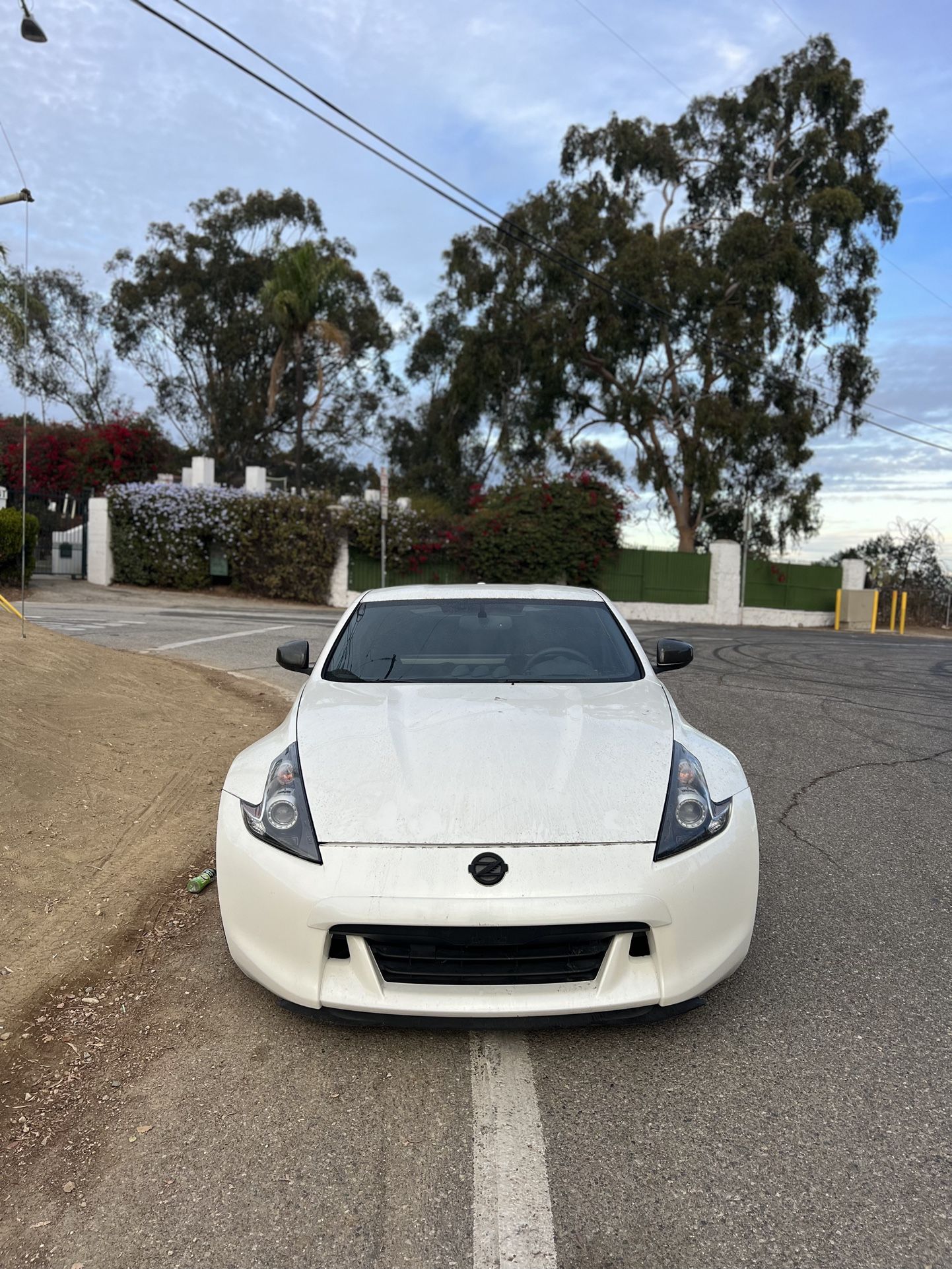 Nissan 370z OEM Part Out Part out Headlights Bumper Fenders Pearl White Nismo Head Lights