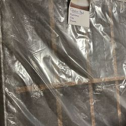 Queen-sized box spring 