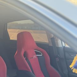 type r seats 