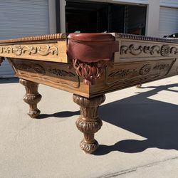 9ft Vintage Pool Table With New Cloth 