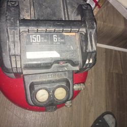 150 Psi LB/Po2.    6gallones 22,7 Litters Maintenece Free Pump Craftsman Askin 100 For It It's Used But Works Perfect