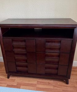 Bedroom set