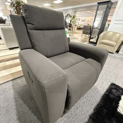 RECLINER CHAIR 
