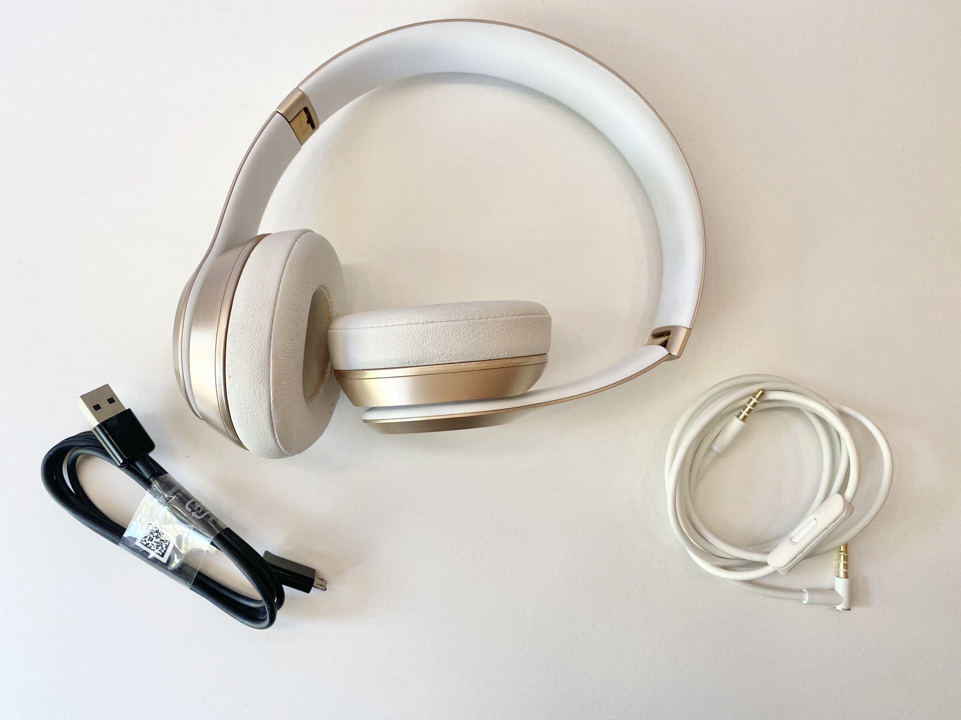 Beats Solo Gold Wireless Headphones