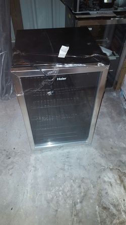 Wine and beer mini fridge