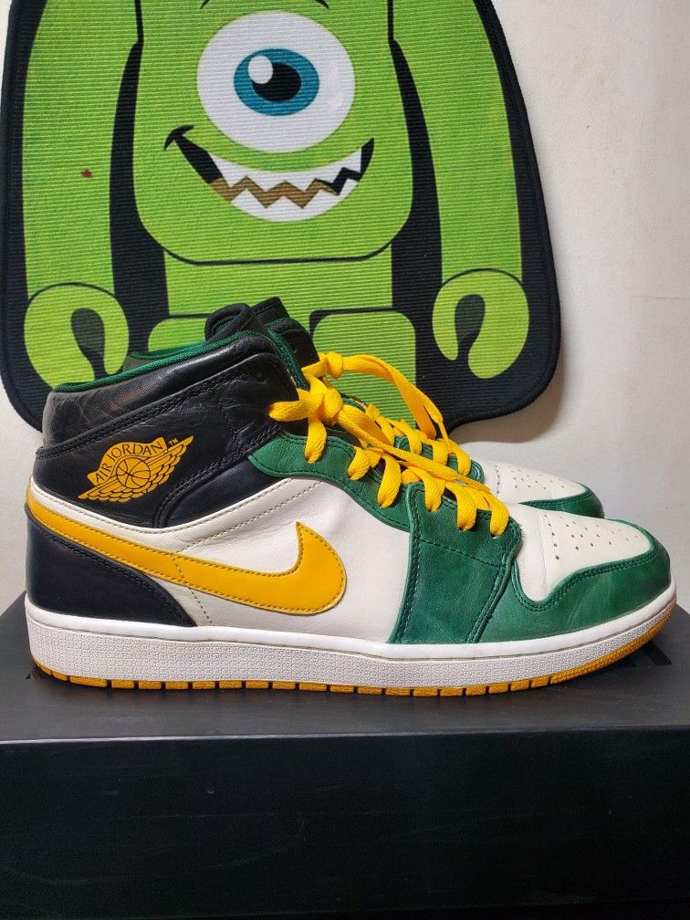 Air Jordan Retro 1 Mid Sonics. Size 12 Men's