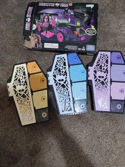 Monster High Mega Bloks and Skulltimate Secrets Lockers