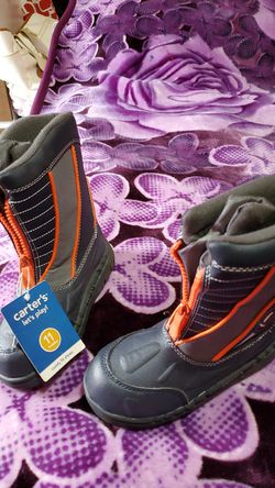 Carter's snow boots for boys size 11 lights up new