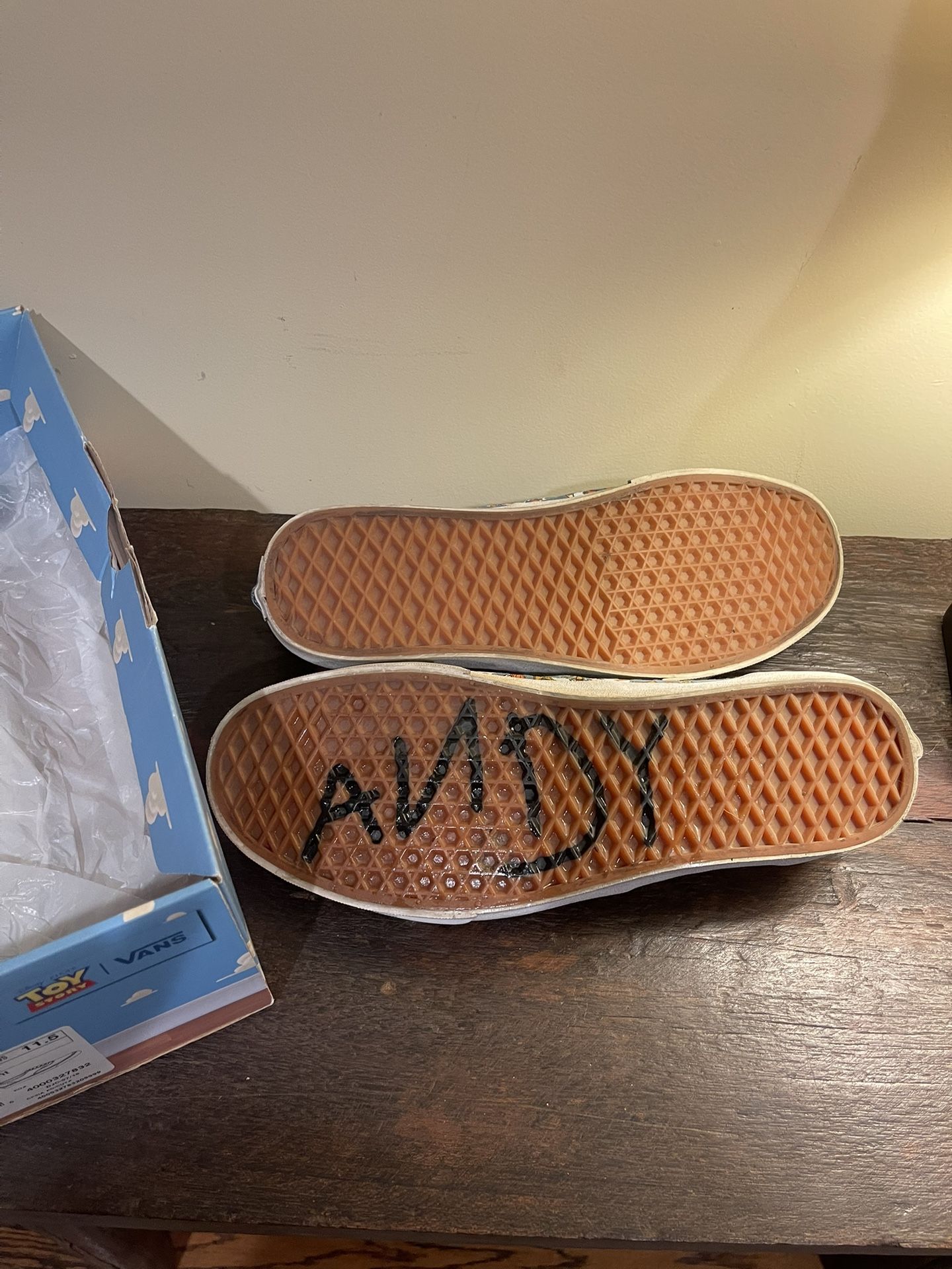 Vans Disney Toy Story Men's Shoes Size 11.5