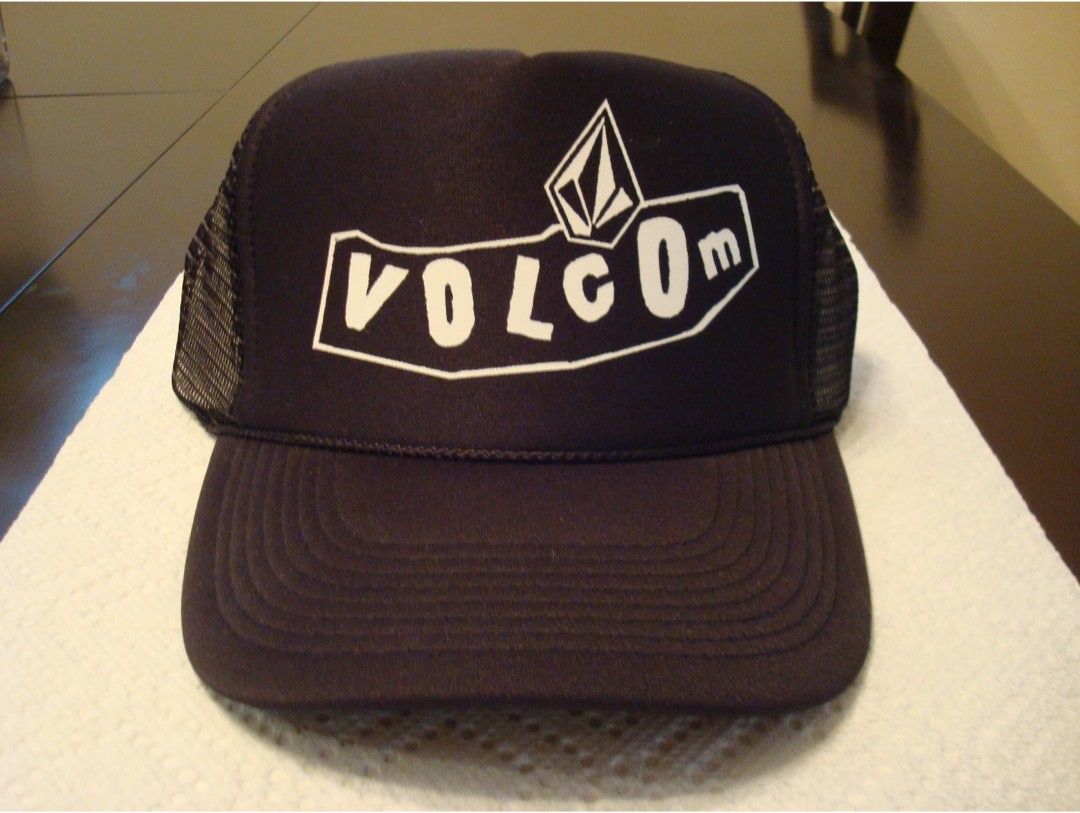 Vintage Retro Volcom Snapback Hat With Logo
