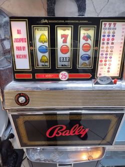Vintage slot machine Bally from Vegas 1950,s tilted give out quarters