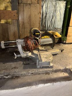 Table/ Wood Saw