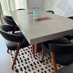 Dining Table And Chairs Set 