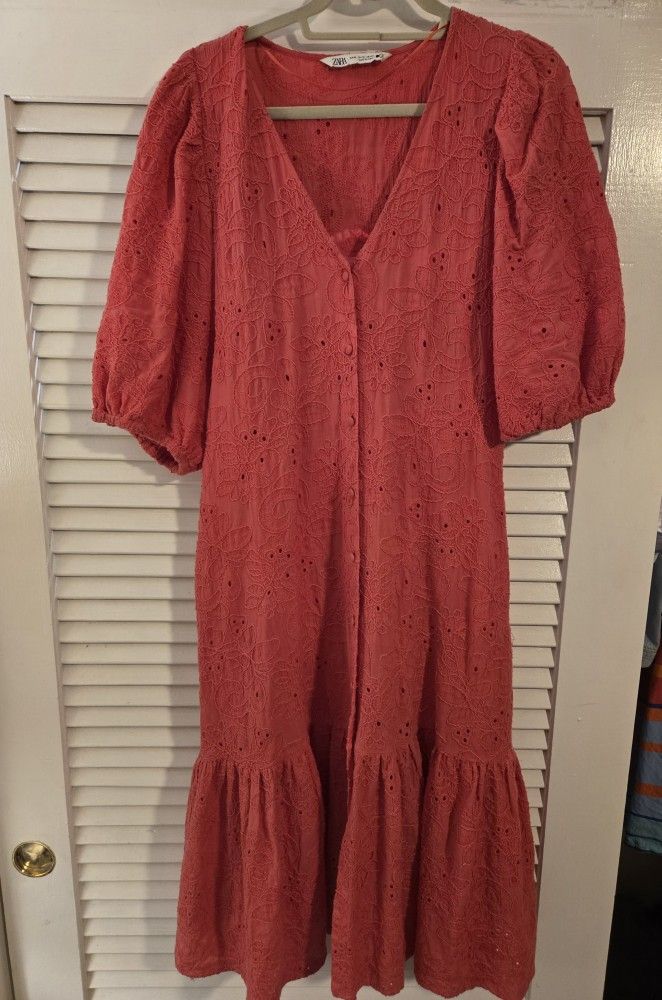 ZARA the Marta Midi Dress embroidered pink Fuchsia XL