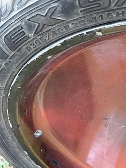 P305/40R23 Tire on Wheel