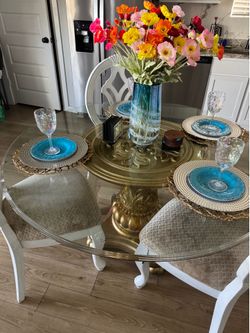 Kitchen table