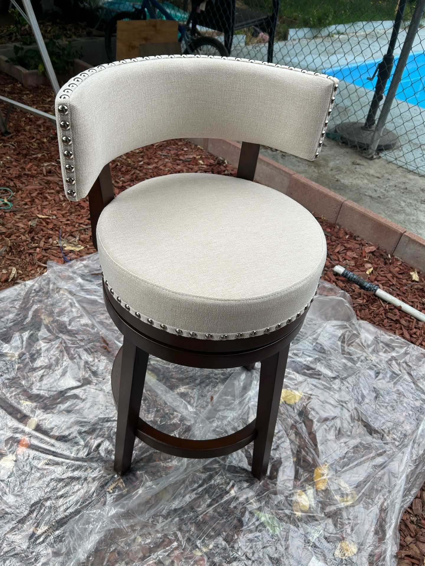 Swiveling Barstool