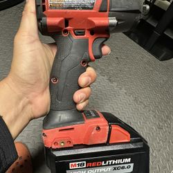 Milwaukee M18 1/2 Mid Impact Wrench With 6ah Battery And Charger 