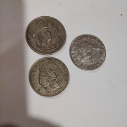 50 Centavos ... Coins 