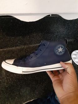 Converse mens 10 Good Condition 