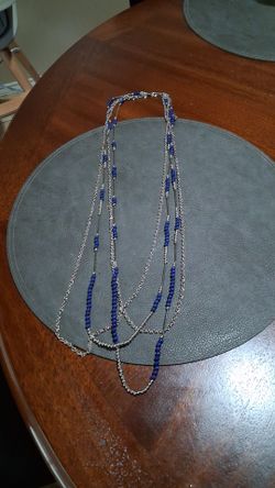 New nice necklace silver with royal blue bead 18 inch