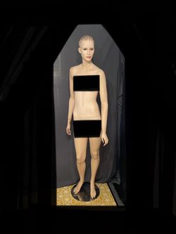 Vintage Adult female mannequin 72” tall poseable arms clothes display Halloween