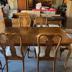 Dining Room Table 