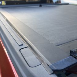 Roll-N-Lock Bed Cover - F150