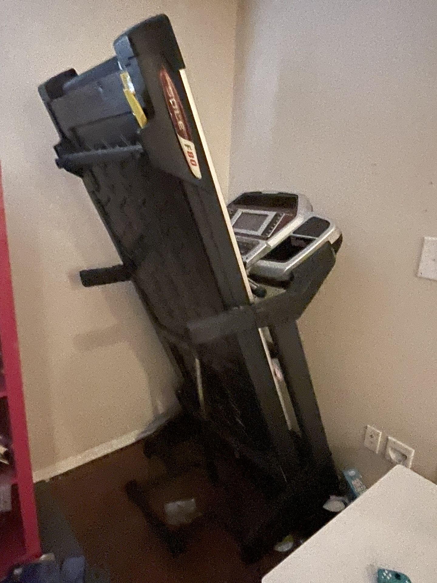 Sole F80 Treadmill For Sale for Sale in San Jacinto, CA OfferUp