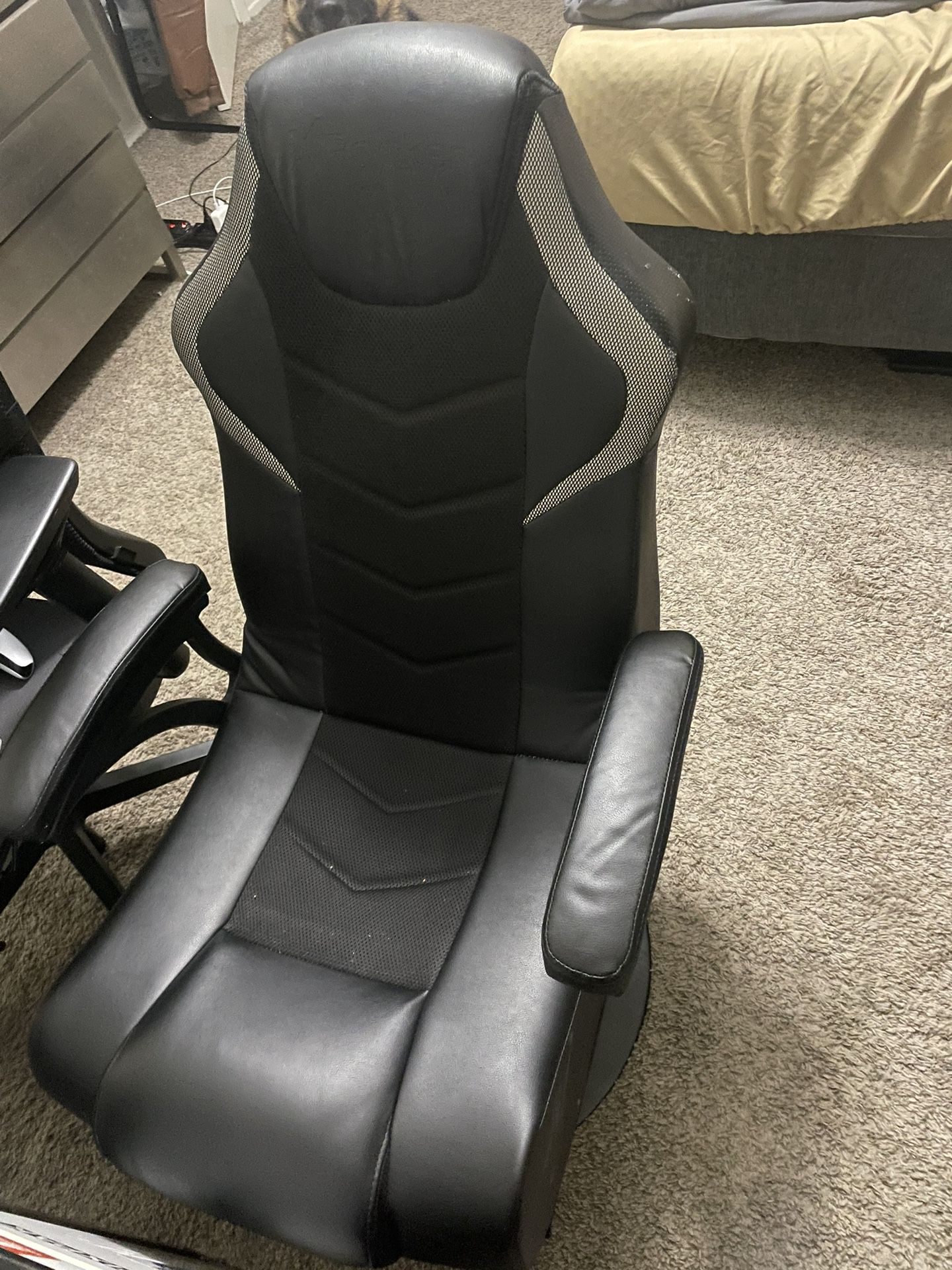 ROCKERX GAMING CHAIR