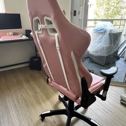NEW PINK GAMING CHAIR