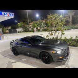 FORD MUSTANG GT 2015