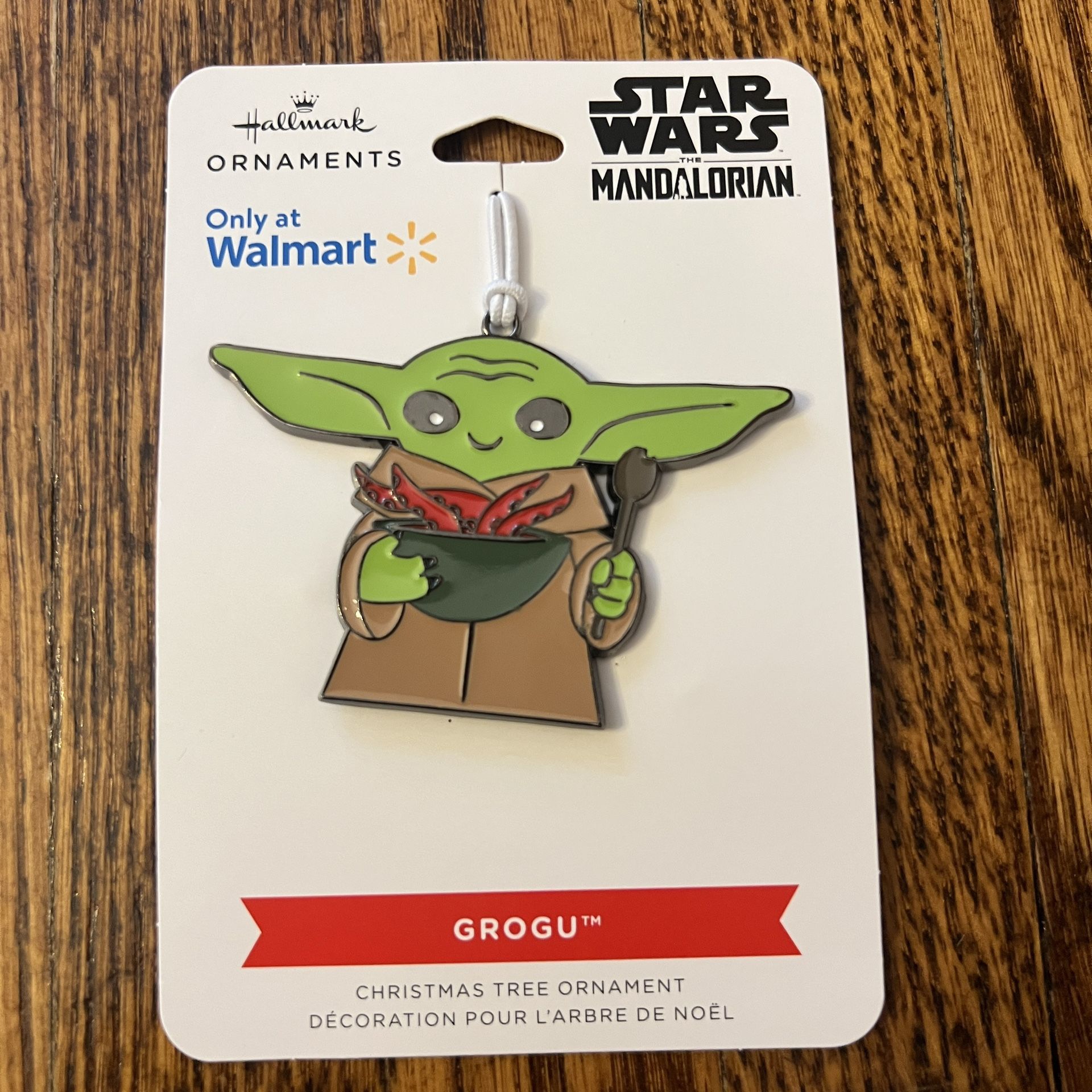 Star Wars Mandalorian Grogu Hallmark Ornament Exclusively at Wal-Mart NWT