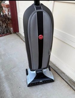 Hoover Platinum Bagged Upright Vacuum cleaner