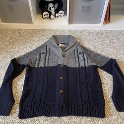 Men’s Knitted Sweater Size M