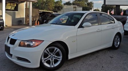 2008 BMW 3 series 328i ($1,800) down