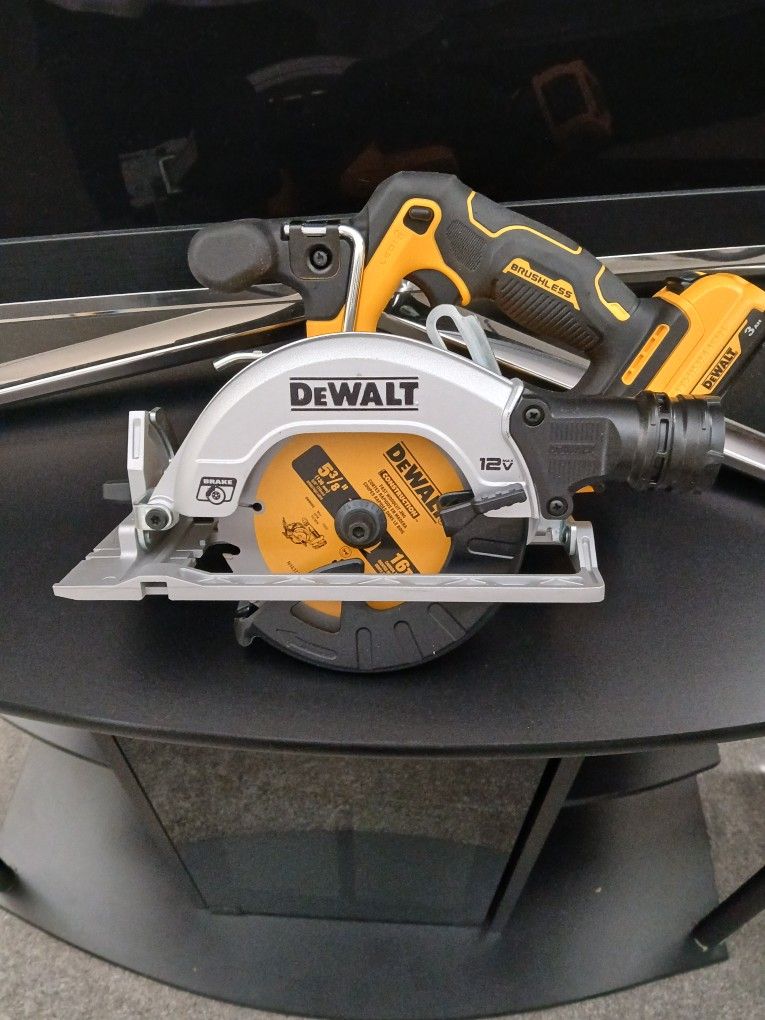 Dewalt Xtreme 12v Circular Saw & Battery